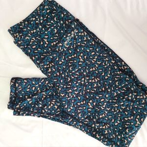 BCBG animal print leggings